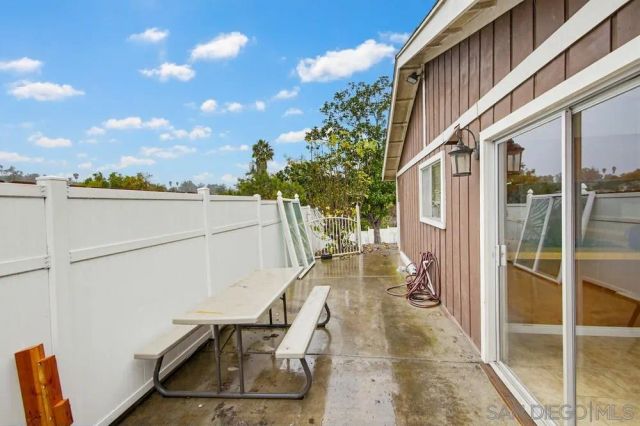 1741 Anza Ave, Vista, CA 92084