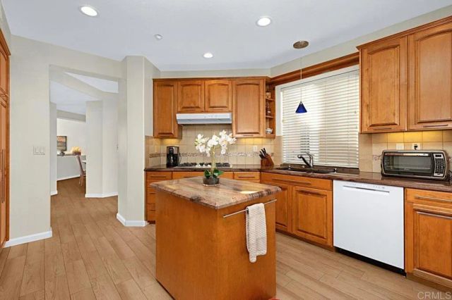 809 Kalpati Cir 323, Carlsbad, CA 92008