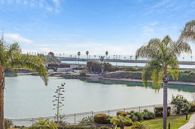 809 Kalpati Cir 323, Carlsbad, CA 92008