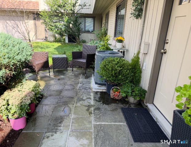 546 North Trail B, Stratford, CT 06614