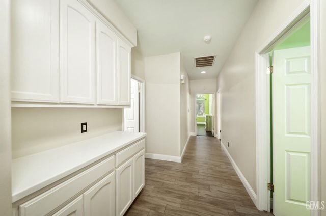 11108 Woodhall Place, Bakersfield, CA 93311