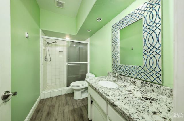 11108 Woodhall Place, Bakersfield, CA 93311