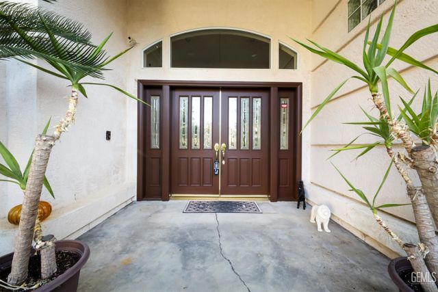 11108 Woodhall Place, Bakersfield, CA 93311