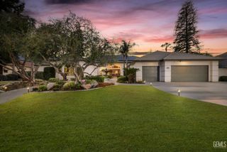11108 Woodhall Place, Bakersfield, CA 93311