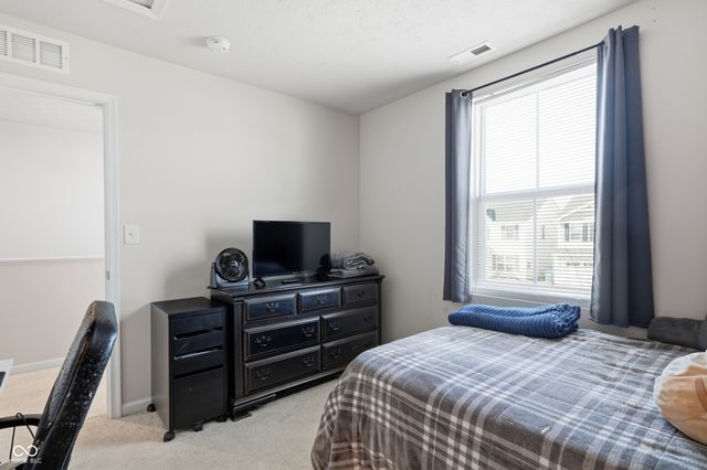 2483 St George Way, Lebanon, IN 46052