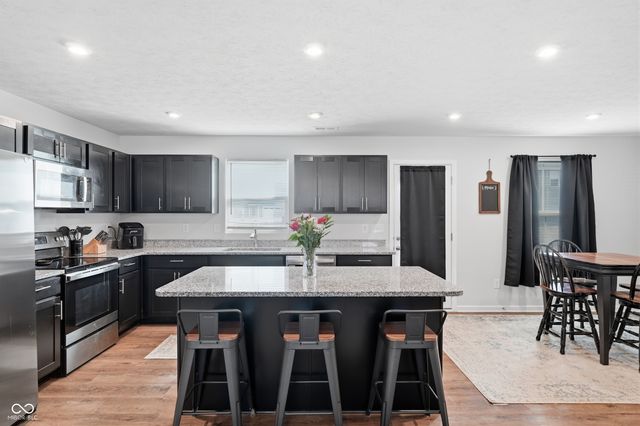 2483 St George Way, Lebanon, IN 46052