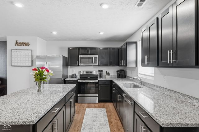 2483 St George Way, Lebanon, IN 46052