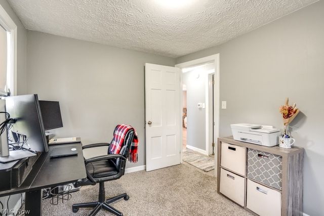 12700 Bixler Avenue NE, Hartville, OH 44632