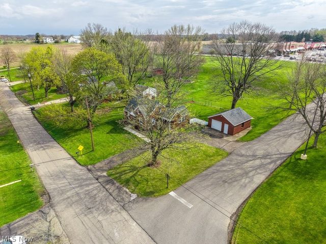 12700 Bixler Avenue NE, Hartville, OH 44632