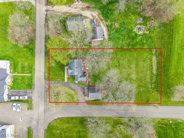 12700 Bixler Avenue NE, Hartville, OH 44632