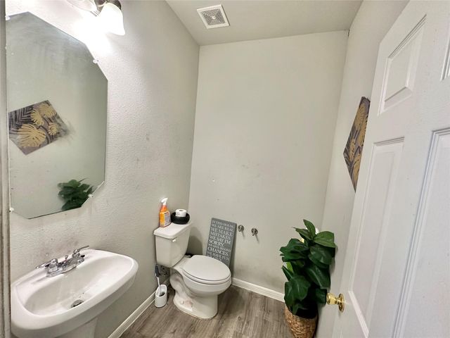 6542 Castle Loch Court, Houston, TX 77048