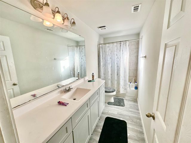 6542 Castle Loch Court, Houston, TX 77048