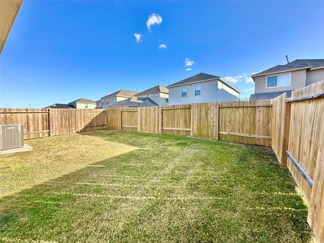 6542 Castle Loch Court, Houston, TX 77048