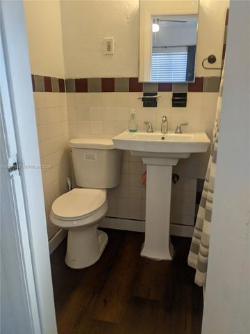 7741 Hawthorne Ave 7741, Miami Beach, FL 33141