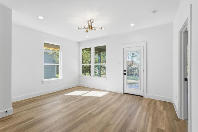 1815 Beauford, Dallas, TX 75253