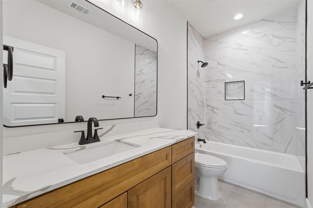 1815 Beauford, Dallas, TX 75253