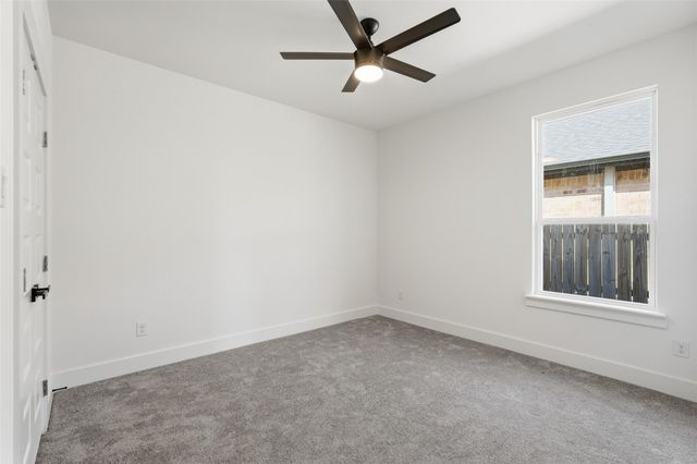 1815 Beauford, Dallas, TX 75253