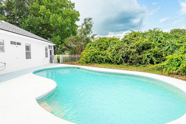 1005 Shalimar Point Drive, Shalimar, FL 32579