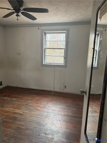 13326 S Anna Ln, Montpelier, VA 23192