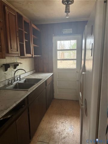 13326 S Anna Ln, Montpelier, VA 23192