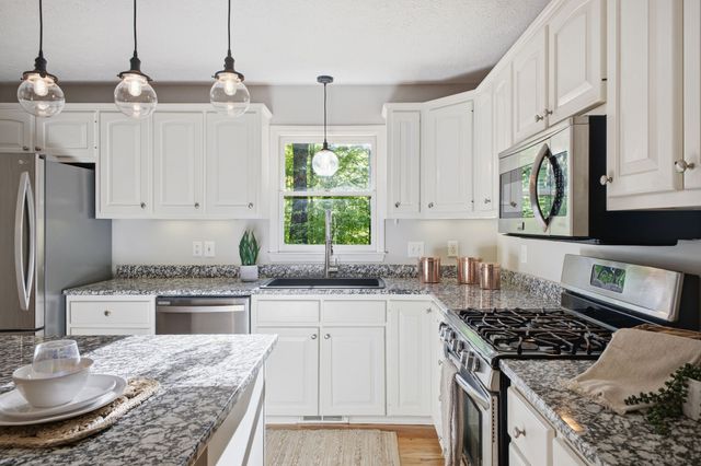 1101 Wax Wing Cir, Kingston Springs, TN 37082