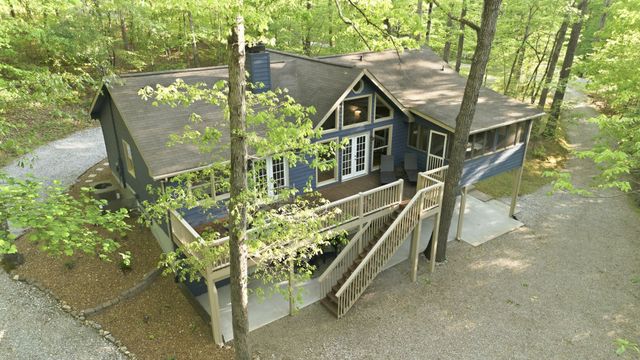 1101 Wax Wing Cir, Kingston Springs, TN 37082