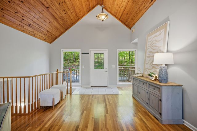 1101 Wax Wing Cir, Kingston Springs, TN 37082