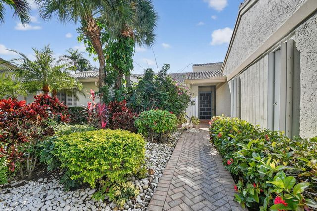 65 Eastgate Drive B, Boynton Beach, FL 33436