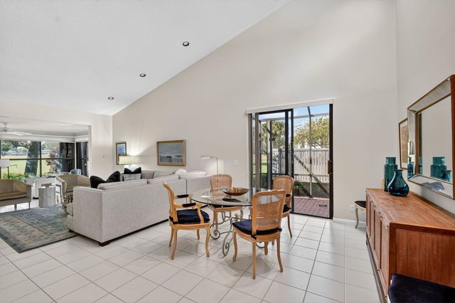 65 Eastgate Drive B, Boynton Beach, FL 33436