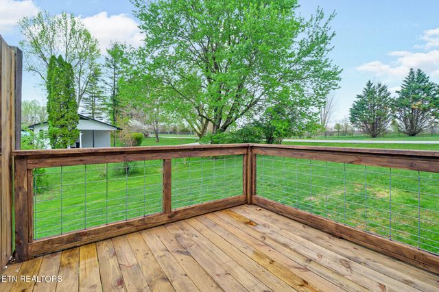 3246 Pow Camp Rd, Crossville, TN 38572