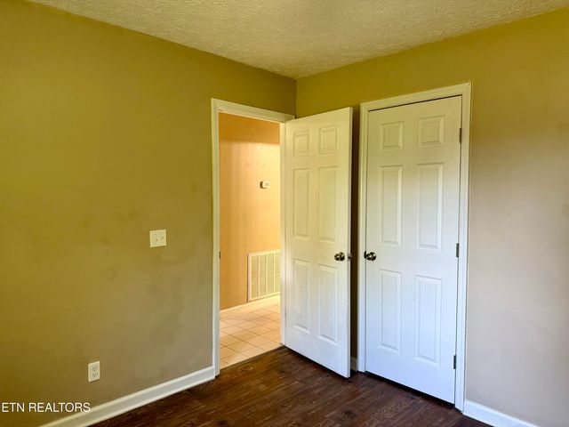 3246 Pow Camp Rd, Crossville, TN 38572