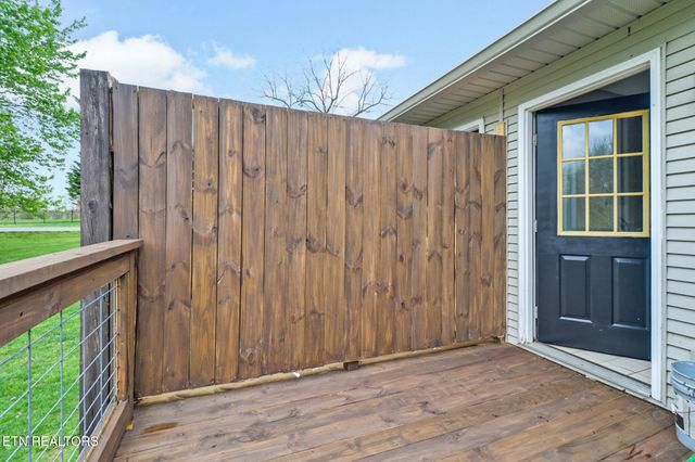 3246 Pow Camp Rd, Crossville, TN 38572