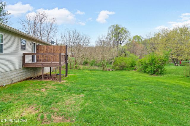 3246 Pow Camp Rd, Crossville, TN 38572