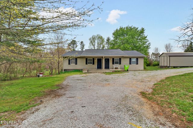 3246 Pow Camp Rd, Crossville, TN 38572