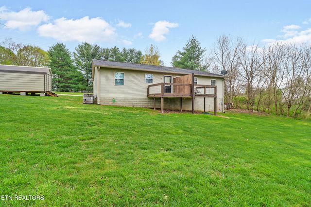 3246 Pow Camp Rd, Crossville, TN 38572