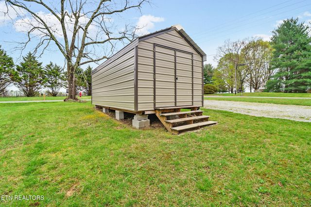 3246 Pow Camp Rd, Crossville, TN 38572