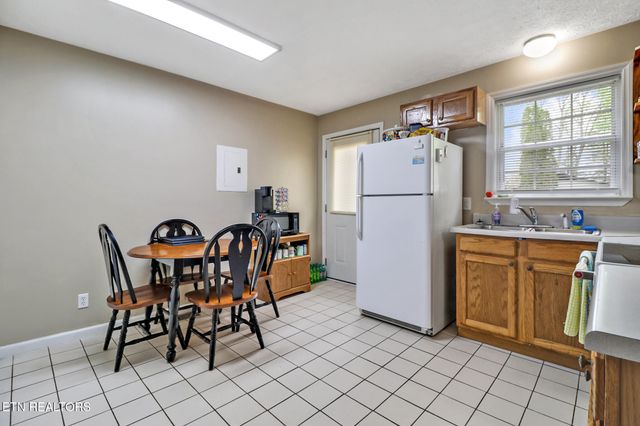 3246 Pow Camp Rd, Crossville, TN 38572