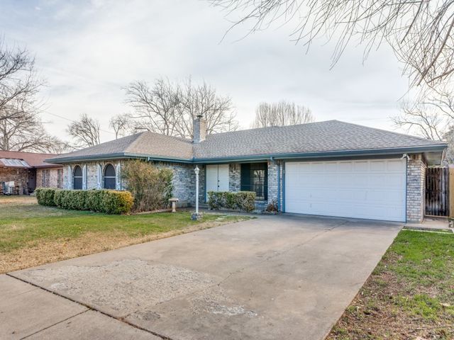 7613 Marlborough Drive W, Fort Worth, TX 76134