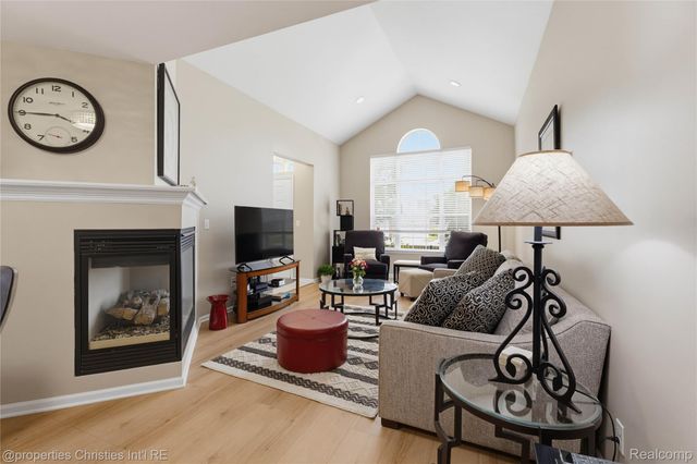 35104 Emma Circle, Commerce Charter Township, MI 48390