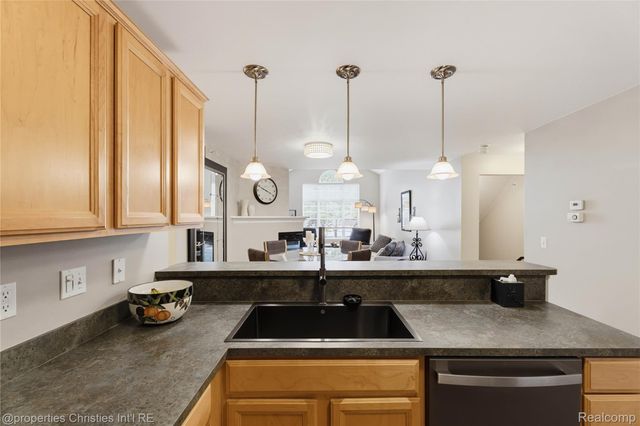 35104 Emma Circle, Commerce Charter Township, MI 48390