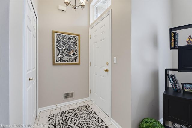 35104 Emma Circle, Commerce Charter Township, MI 48390