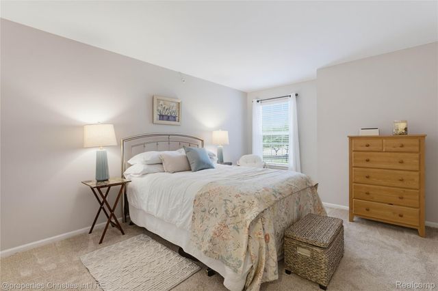 35104 Emma Circle, Commerce Charter Township, MI 48390