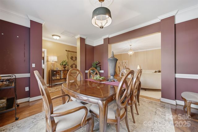 4410 1st Street Drive NW, Hickory, NC 28601