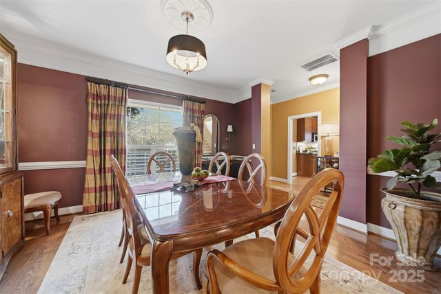 4410 1st Street Drive NW, Hickory, NC 28601