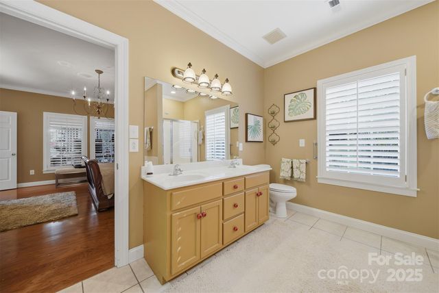 4410 1st Street Drive NW, Hickory, NC 28601