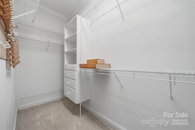 4410 1st Street Drive NW, Hickory, NC 28601