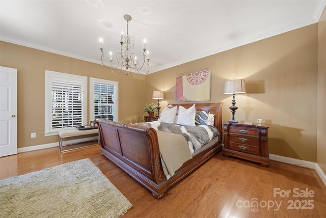 4410 1st Street Drive NW, Hickory, NC 28601