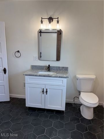 216 E Main Street, Girard, OH 44420