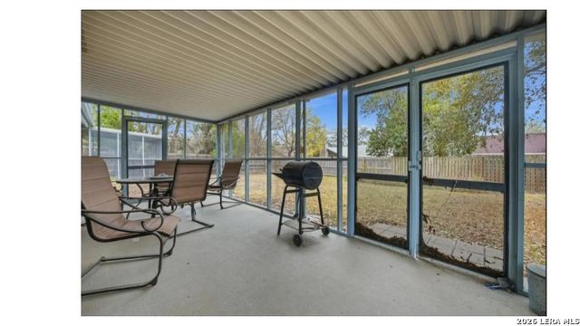 5018 LAS CAMPANAS ST, San Antonio, TX 78233