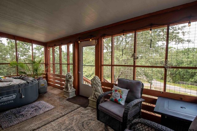 1062 Hickory Hills Drive, Murchison, TX 75778